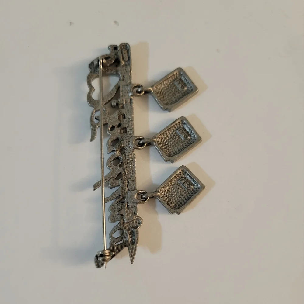 JJ I ♡ Teachers Bar Brooch Pewter
